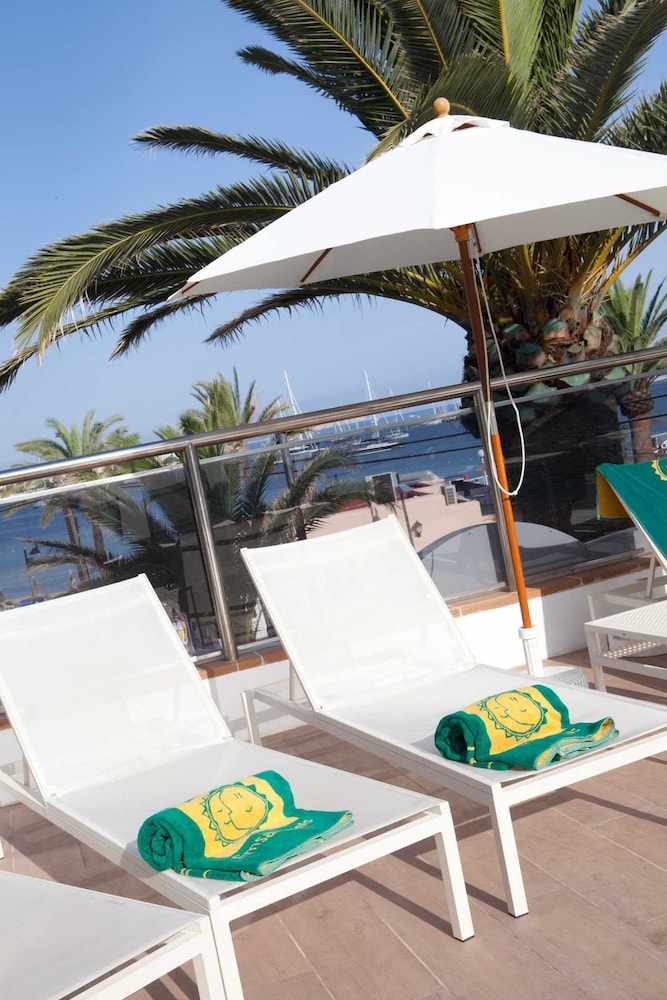 Bellamar Hotel Beach & Spa — Beach in San Antonio, Balearic Islands
