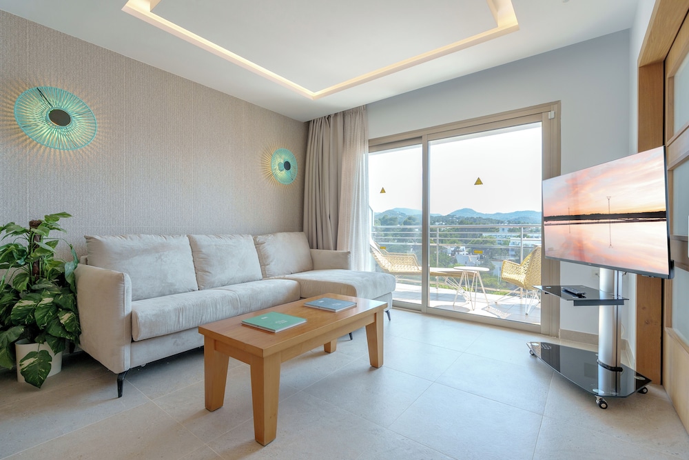 Bellamar Hotel Beach & Spa — Hotel rooms in San Antonio, Balearic Islands