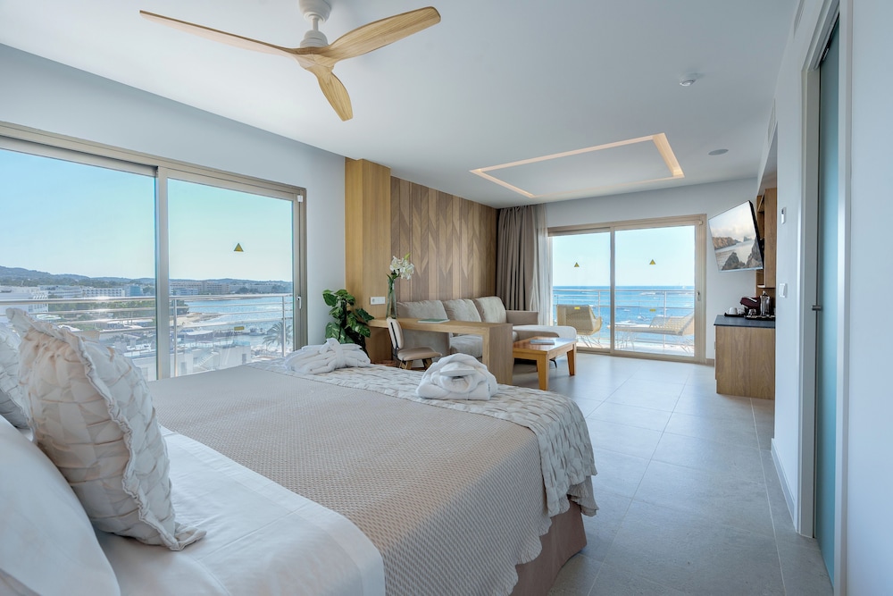Bellamar Hotel Beach & Spa — Hotel rooms in San Antonio, Balearic Islands