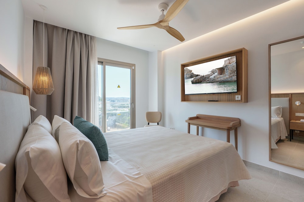 Bellamar Hotel Beach & Spa — Hotel rooms in San Antonio, Balearic Islands