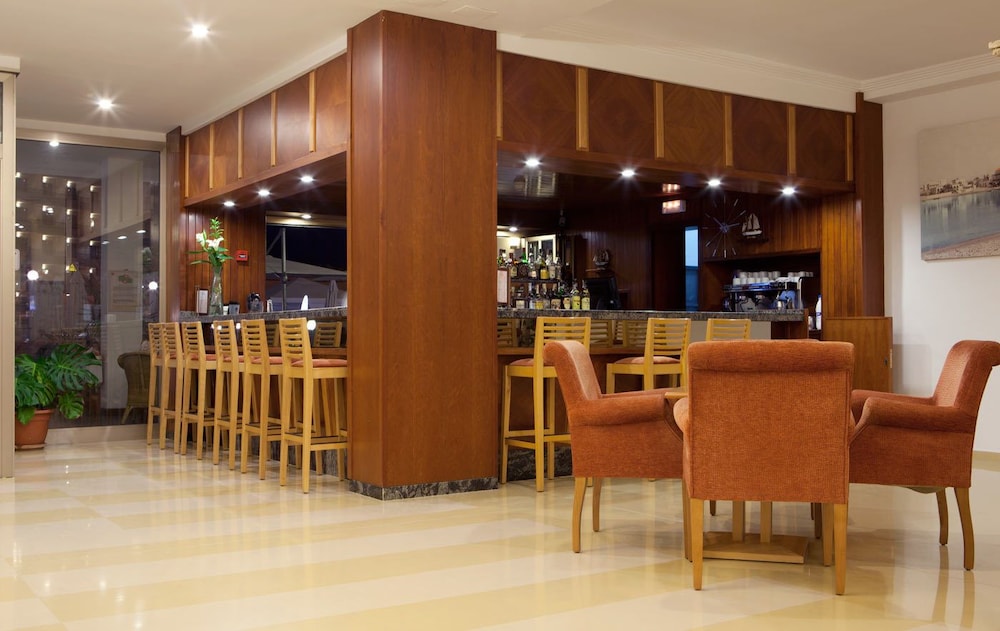 Bellamar Hotel Beach & Spa — Restaurant & bars in San Antonio, Balearic Islands