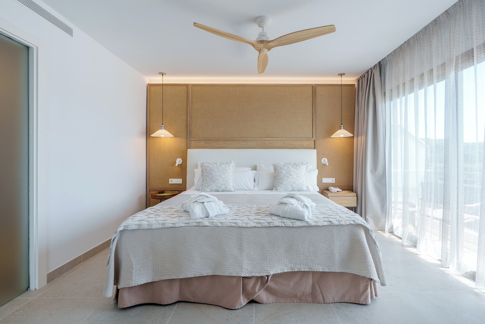 Bellamar Hotel Beach & Spa — Hotel rooms in San Antonio, Balearic Islands