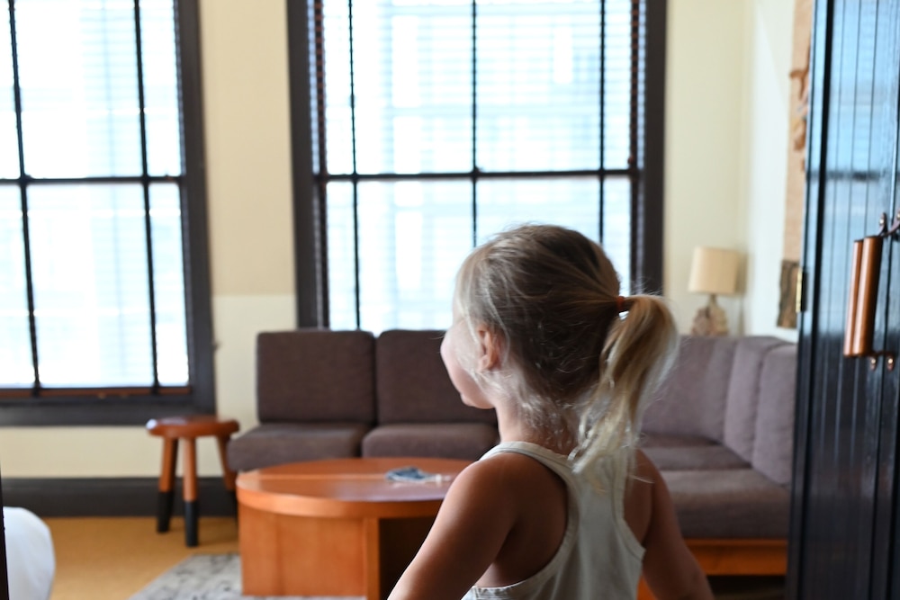 Freehand Los Angeles — Hotel rooms in Los Angeles, California