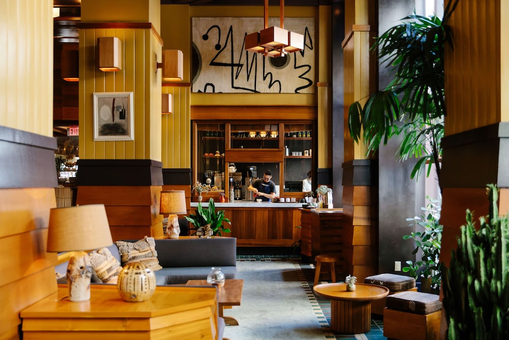 Freehand Los Angeles — Restaurant & bars in Los Angeles, California
