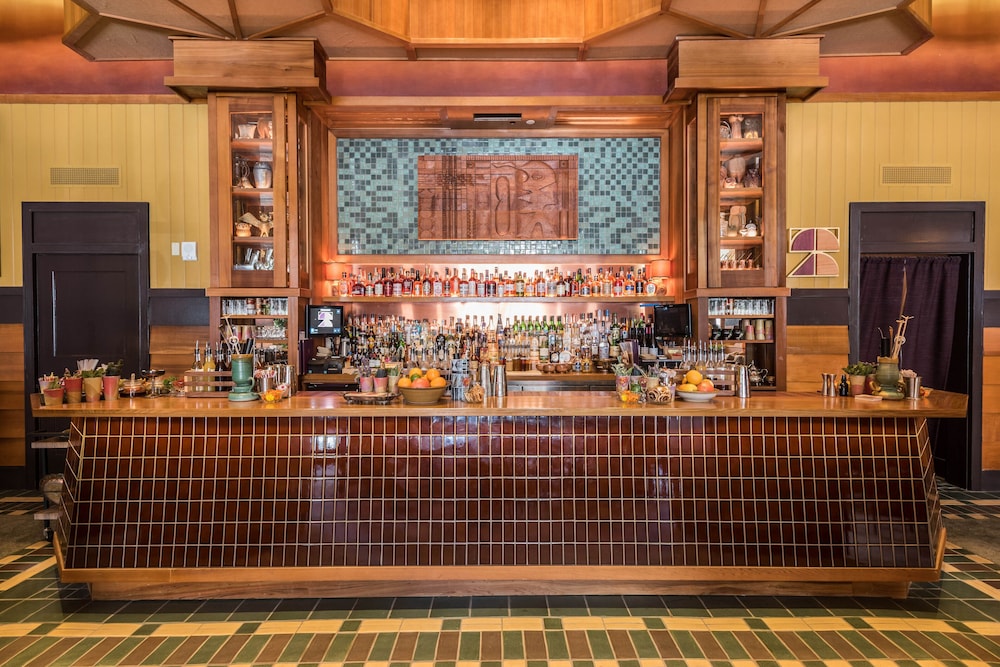 Freehand Los Angeles — Restaurant & bars in Los Angeles, California