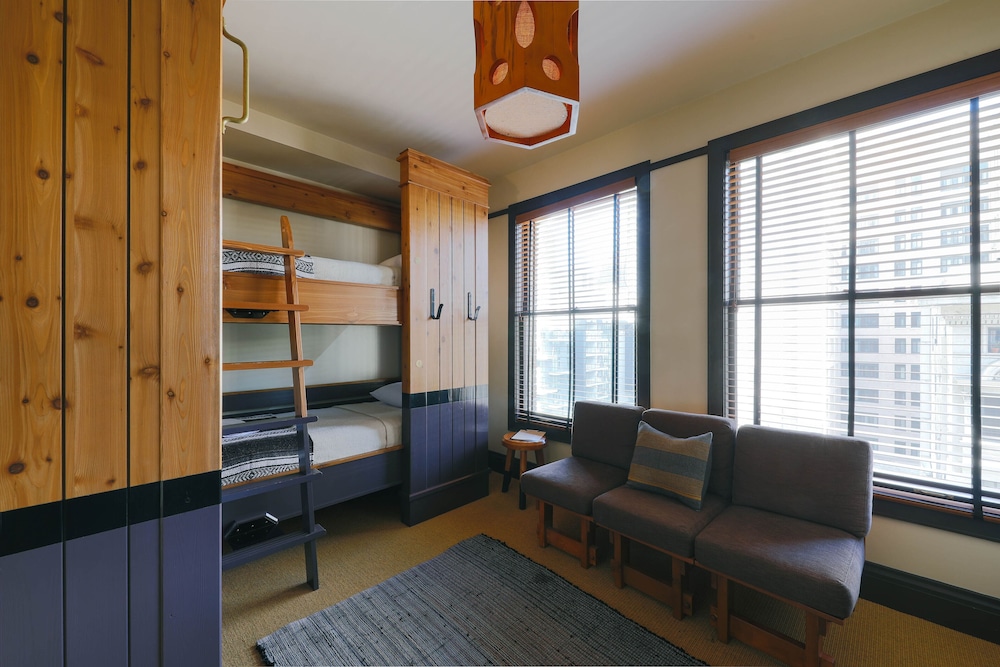 Freehand Los Angeles — Hotel rooms in Los Angeles, California