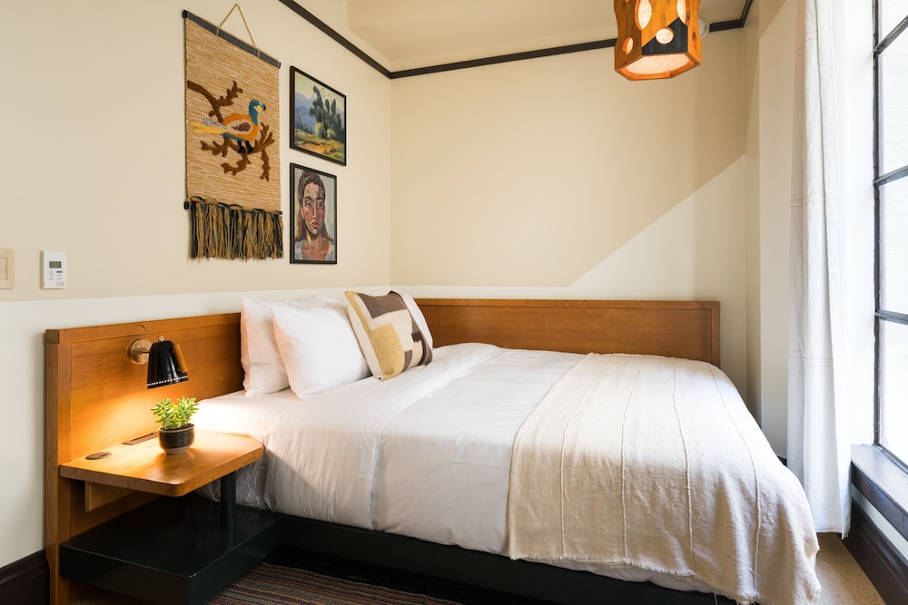 Freehand Los Angeles — Hotel rooms in Los Angeles, California