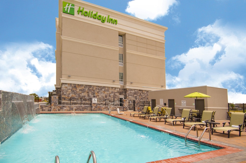 Holiday Inn New Orleans Airport North by IHG — Swimming pool in Kenner, Louisiana