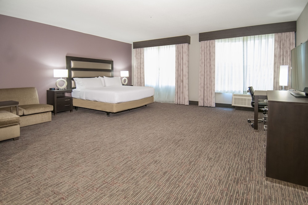 Holiday Inn New Orleans Airport North by IHG — Hotel rooms in Kenner, Louisiana