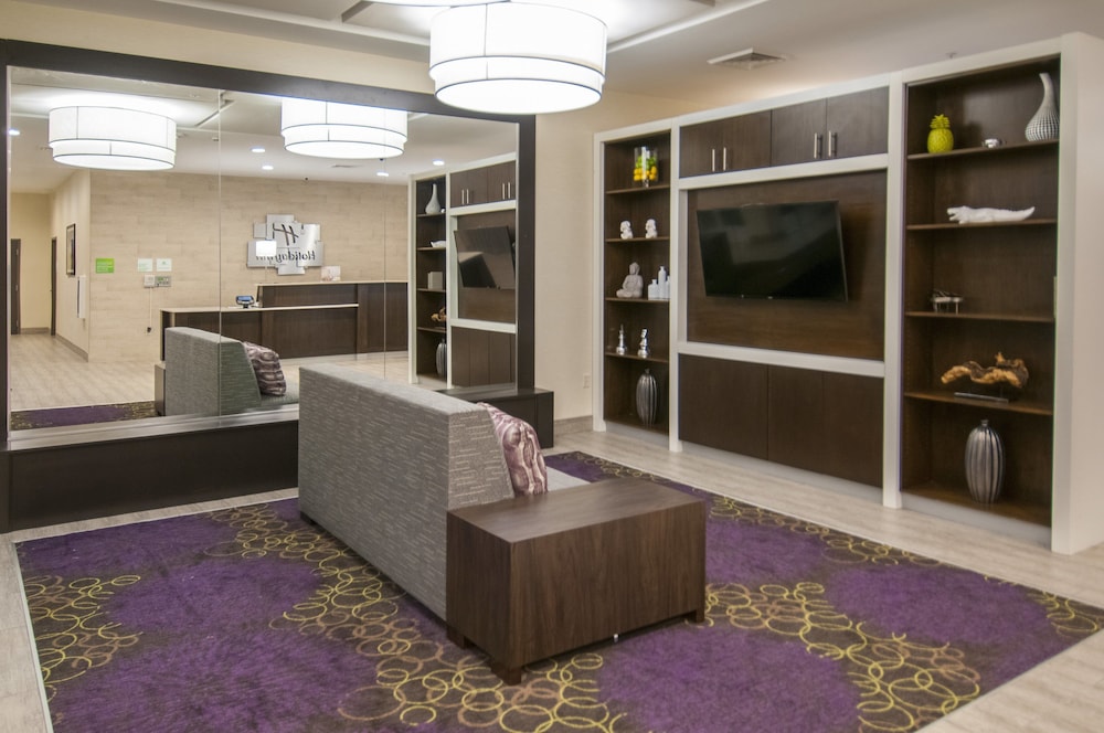 Holiday Inn New Orleans Airport North by IHG — Hotel building in Kenner, Louisiana
