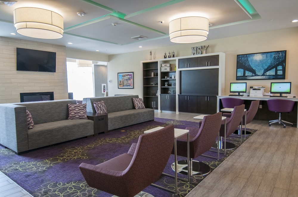 Holiday Inn New Orleans Airport North by IHG — Hotel building in Kenner, Louisiana