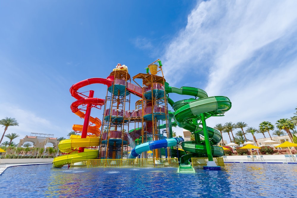 Pickalbatros Palace Hurghada - All inclusive — Swimming pool in Hurghada, Red Sea