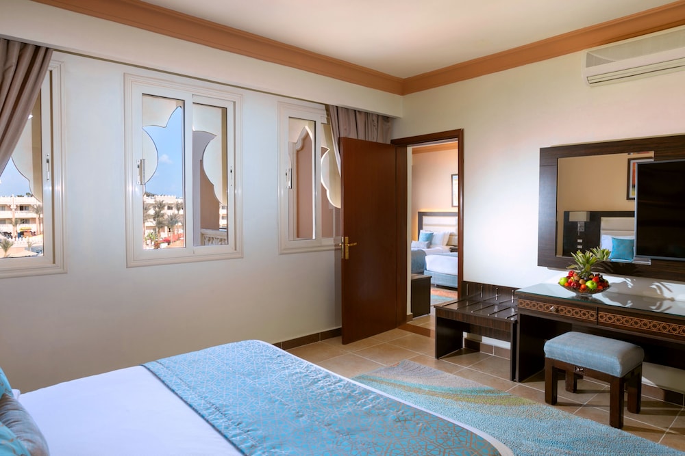 Pickalbatros Palace Hurghada - All inclusive — Hotel rooms in Hurghada, Red Sea