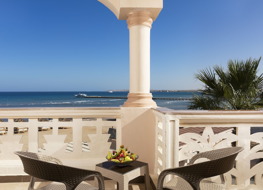 Pickalbatros Palace Hurghada - All inclusive — Beach in Hurghada, Red Sea