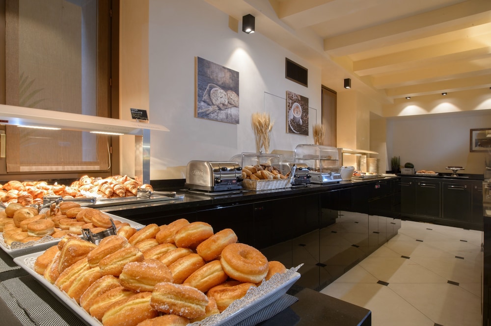 Palazzo Veneziano — Restaurant & bars in Venice, Veneto