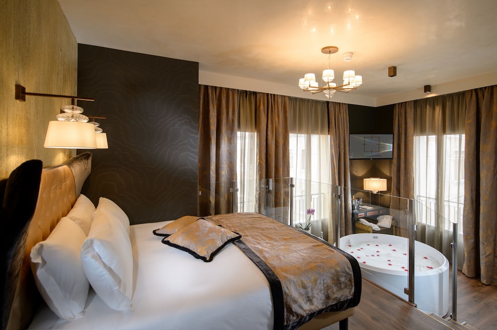 Palazzo Veneziano — Hotel rooms in Venice, Veneto