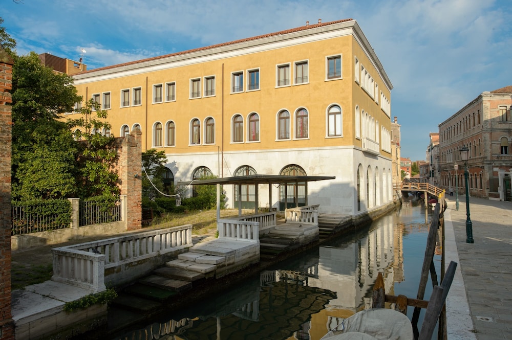 Palazzo Veneziano — Main photo in Venice, Veneto