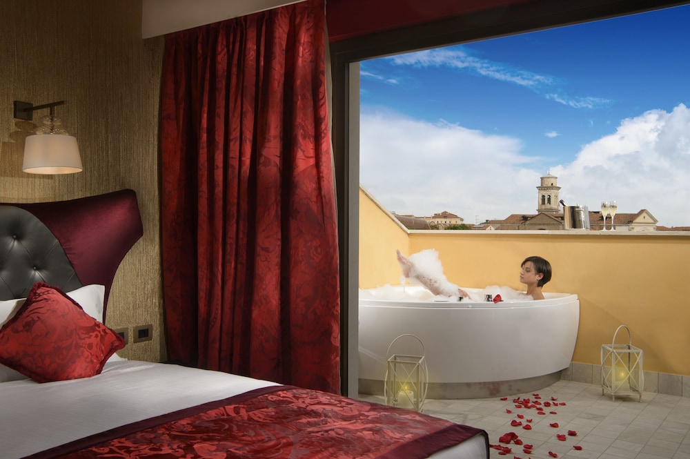 Palazzo Veneziano — Hotel rooms in Venice, Veneto