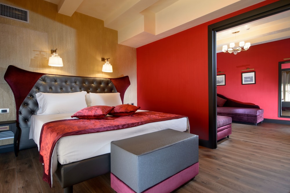 Palazzo Veneziano — Hotel rooms in Venice, Veneto