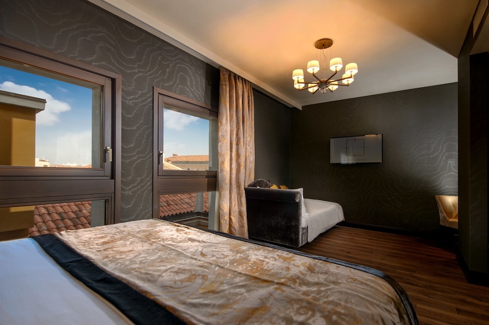 Palazzo Veneziano — Hotel rooms in Venice, Veneto