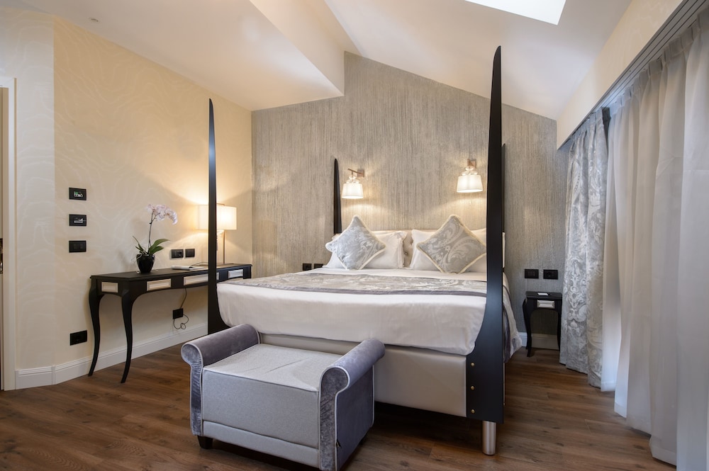 Palazzo Veneziano — Hotel rooms in Venice, Veneto