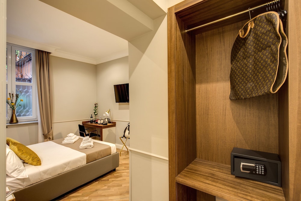 Charme Spagna Boutique Hotel — Hotel rooms in Rome, Lazio