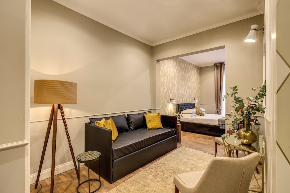 Charme Spagna Boutique Hotel — Hotel rooms in Rome, Lazio