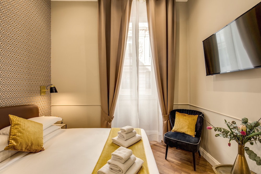 Charme Spagna Boutique Hotel — Hotel rooms in Rome, Lazio
