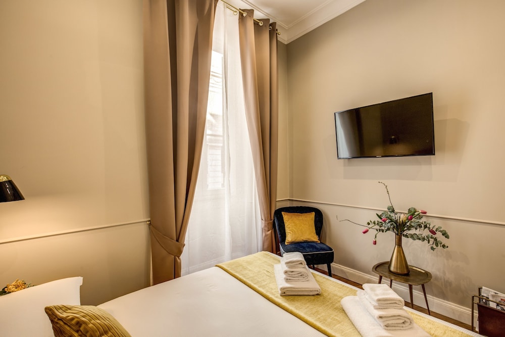 Charme Spagna Boutique Hotel — Hotel rooms in Rome, Lazio