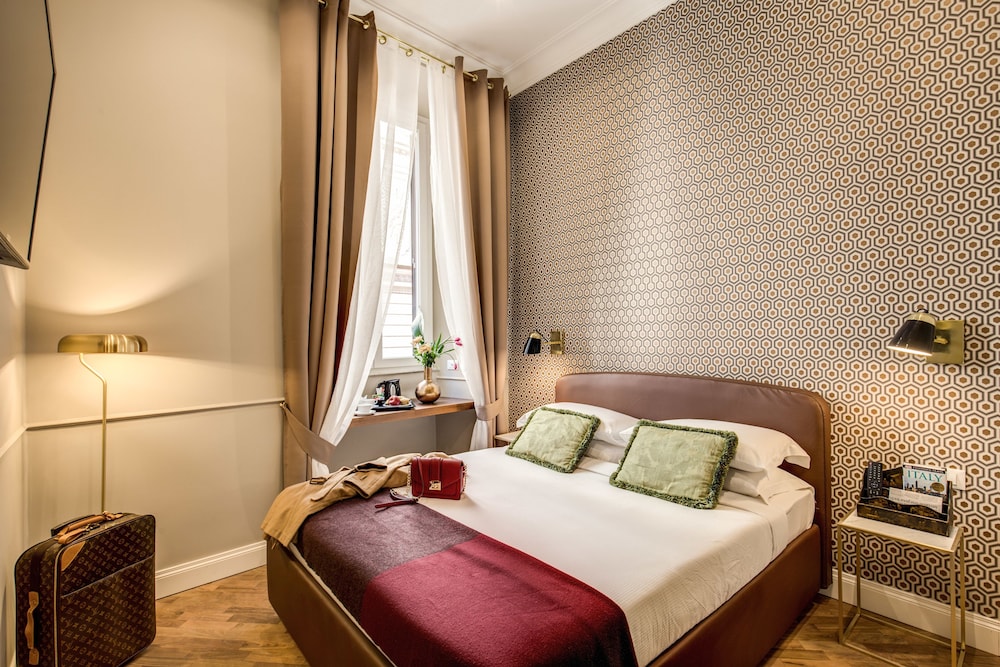 Charme Spagna Boutique Hotel — Hotel rooms in Rome, Lazio