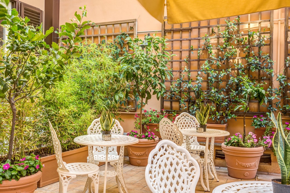Charme Spagna Boutique Hotel — Restaurant & bars in Rome, Lazio
