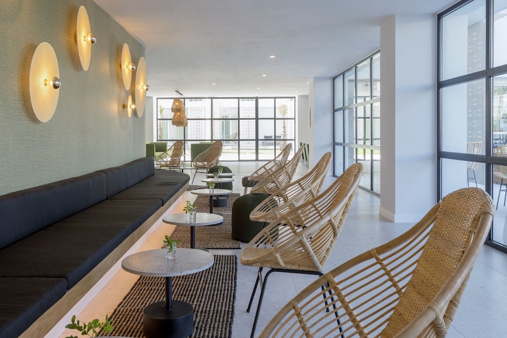 Hotel HM Ayron Park – Adults Only — Restaurant & bars in Playa de Palma, Balearic Islands