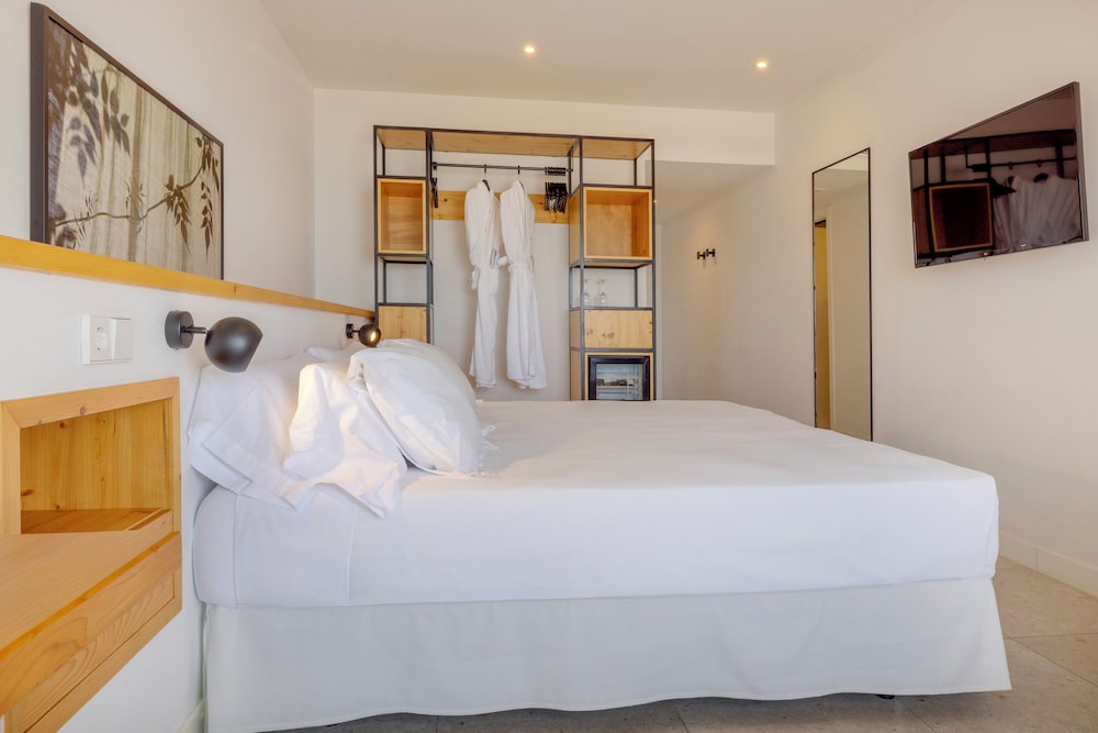 Hotel HM Ayron Park – Adults Only — Hotel rooms in Playa de Palma, Balearic Islands