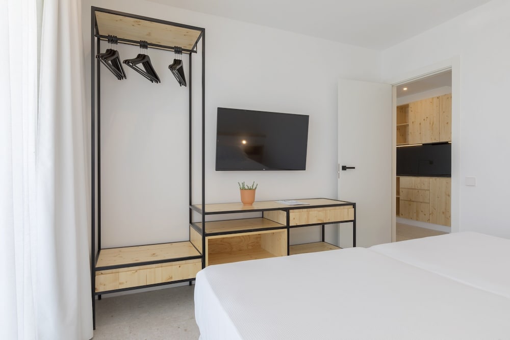 Hotel HM Ayron Park – Adults Only — Hotel rooms in Playa de Palma, Balearic Islands