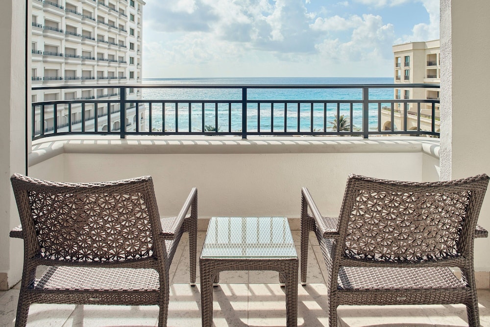 JW Marriott Cancun Resort & Spa — Hotel rooms in Cancun, Quintana Roo