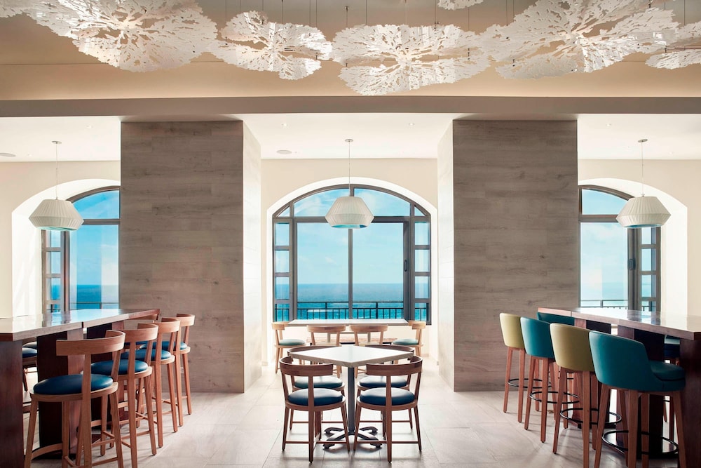 JW Marriott Cancun Resort & Spa — Restaurant & bars in Cancun, Quintana Roo