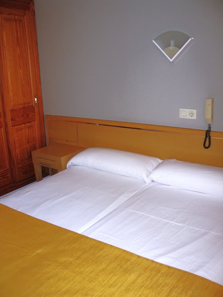 Hotel Bellavista — Hotel rooms in Cala Ratjada, Balearic Islands