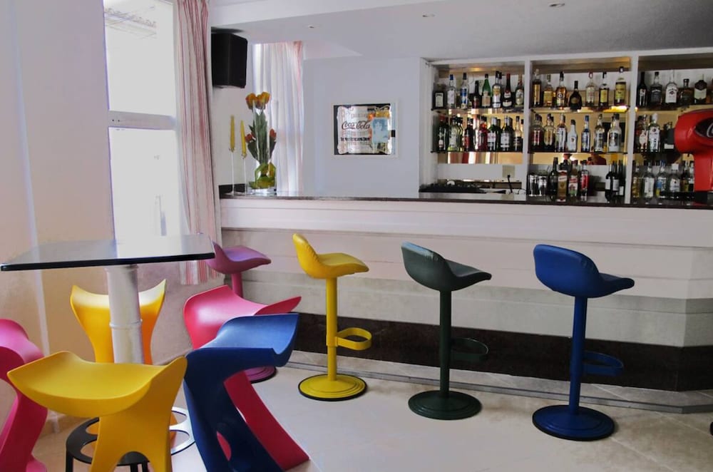 Hotel Bellavista — Restaurant & bars in Cala Ratjada, Balearic Islands