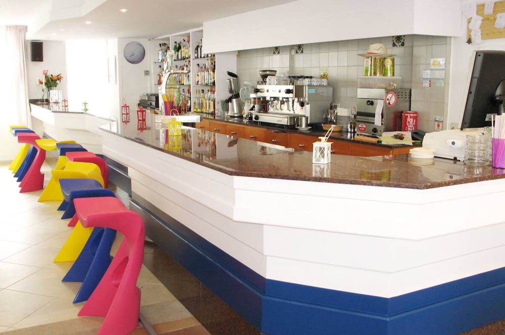 Hotel Bellavista — Restaurant & bars in Cala Ratjada, Balearic Islands