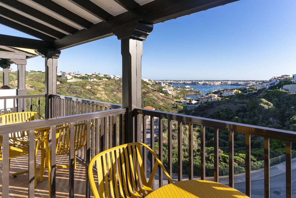 Calallonga Hotel Menorca — Hotel rooms in Es Castell, Balearic Islands