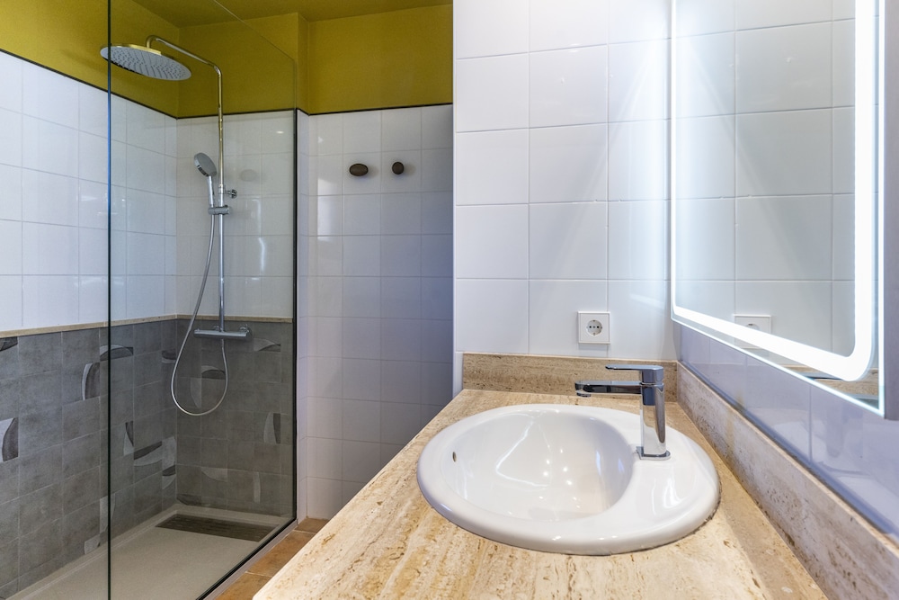 Calallonga Hotel Menorca — Hotel rooms in Es Castell, Balearic Islands