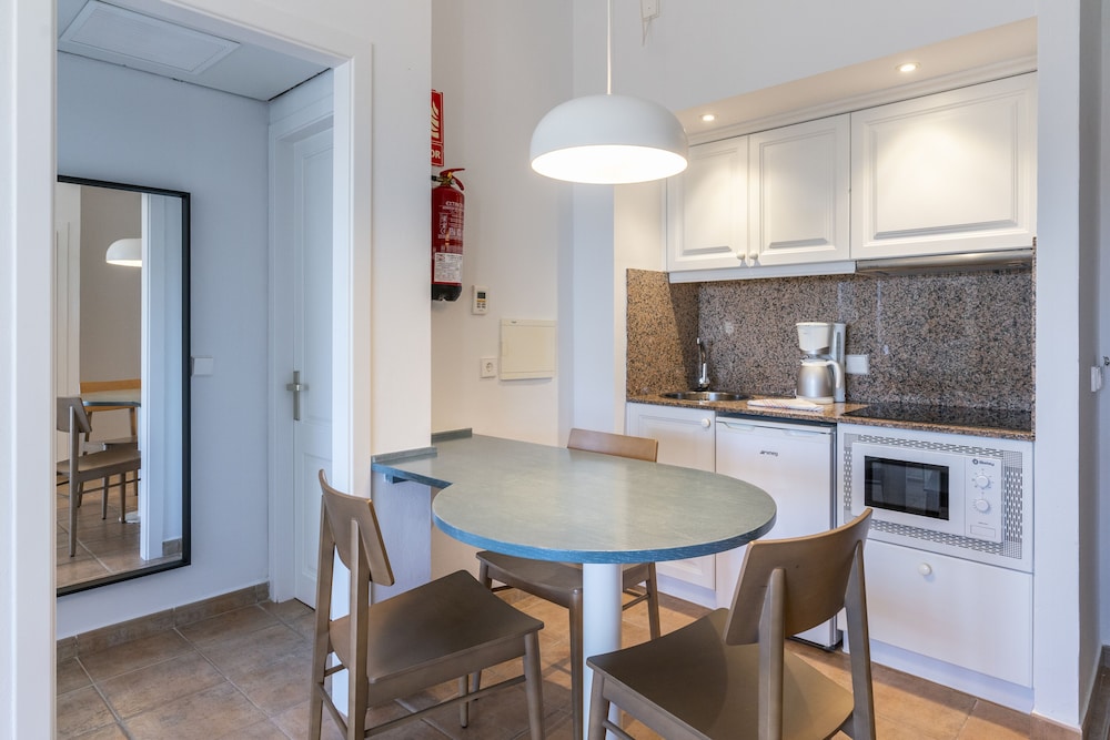 Calallonga Hotel Menorca — Hotel rooms in Es Castell, Balearic Islands