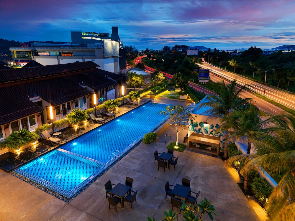 . Eastin Hotel Penang