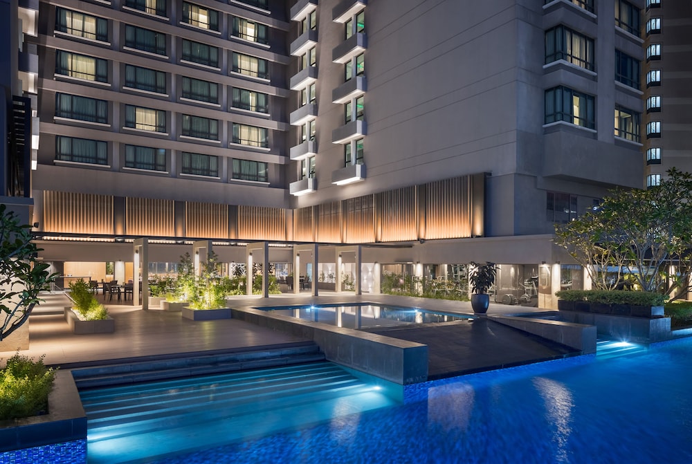 . G Hotel Gurney
