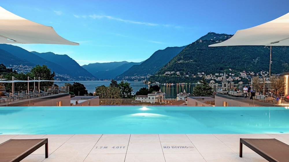 Hilton Lake Como — Swimming pool in Como, Lombardy