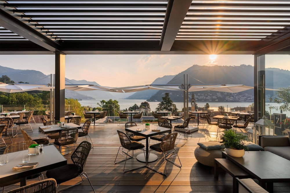 Hilton Lake Como — Restaurant & bars in Como, Lombardy