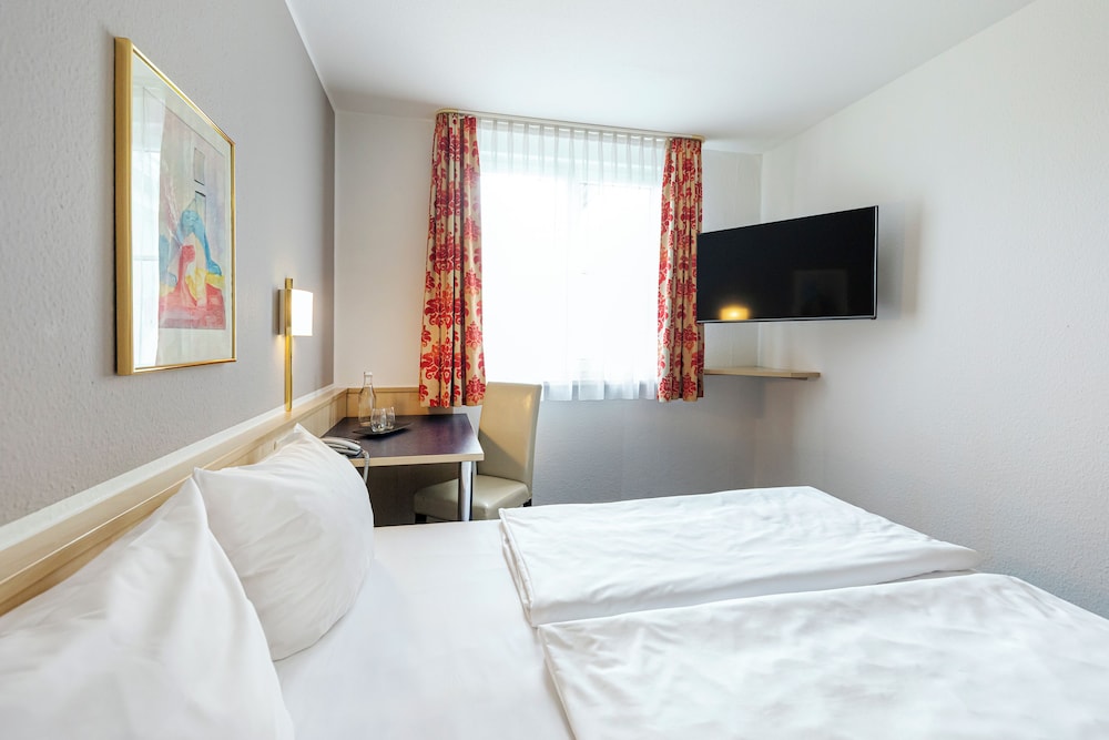 ACHAT Hotel Leipzig Messe — Hotel rooms in Leipzig, Saxony