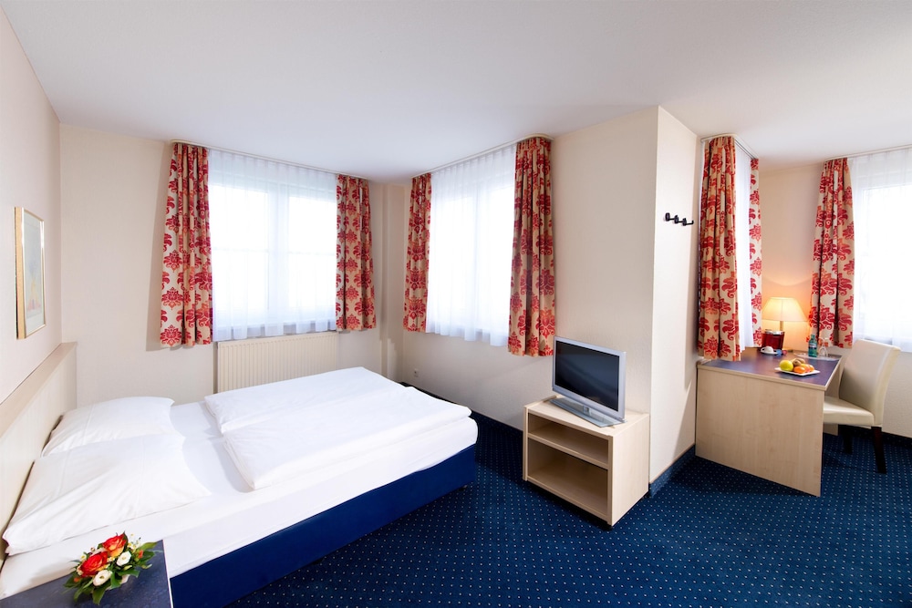 ACHAT Hotel Leipzig Messe — Hotel rooms in Leipzig, Saxony