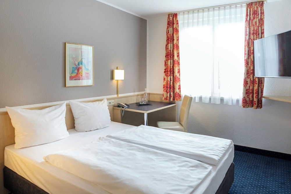 ACHAT Hotel Leipzig Messe — Hotel rooms in Leipzig, Saxony