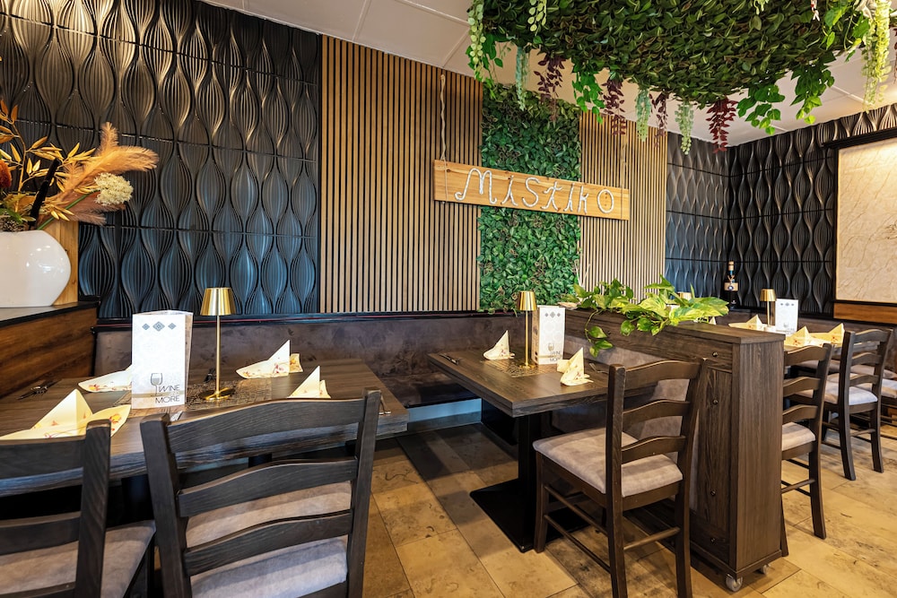 ACHAT Hotel Leipzig Messe — Restaurant & bars in Leipzig, Saxony